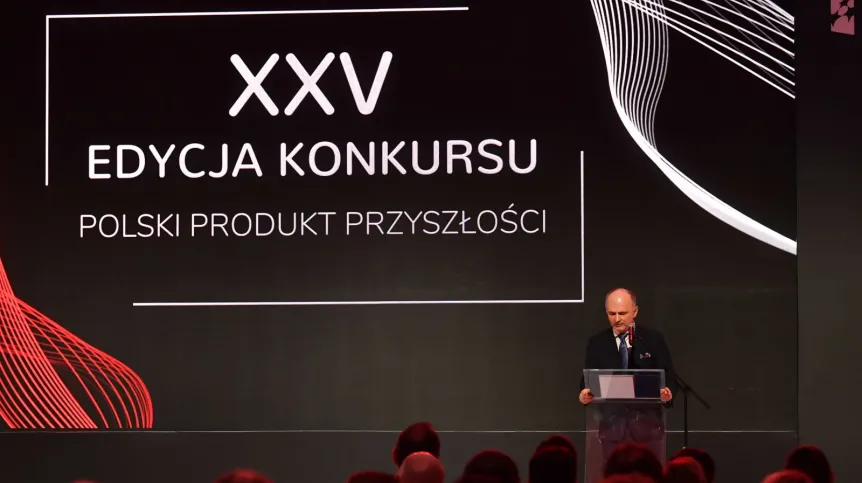 20.04.2023. P.o dyrektora Narodowego Centrum Badań i Rozwoju Jacek Orzeł podczas XXV Gali Konkursu Polski Produkt Przyszłości na Wydziale Fizyki Politechniki Warszawskiej w Warszawie.  PAP/Andrzej Lange