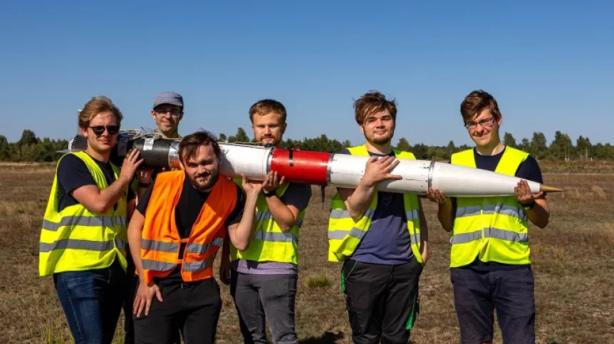 Rakieta Twardowsky przed udanym startem 17 września 2023. Fot. Studenckie Koło Astronautyczne PW