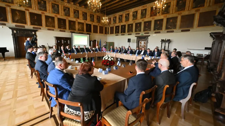 13.05.2025. Przewodnictwo Polski w Radzie UE. Konferencja "Sztuczna inteligencja w metrologii" w Kielcach, 13 bm. (ad) PAP/Piotr Polak