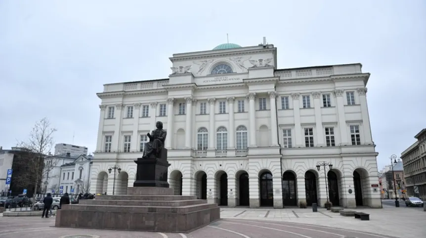 Pałac Staszica w Warszawie, siedziba Polskiej Akademii Nauk (jm) PAP/Radek Pietruszka