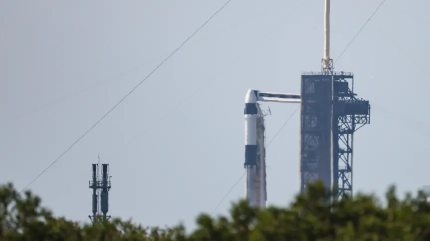 Floryda, 10.06.2025. Stanowisko SLC-40 w Centrum Kosmicznym Johna F. Kennedy’ego na przylądku Canaveral w amerykańskim stanie Floryda. PAP/Leszek Szymański