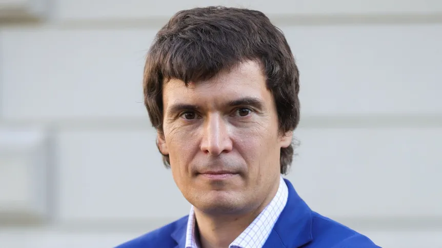 Warszawa, 11.09.2024. Wiceprezes Polskiej Akademii Nauk, profesor w Akademii Leona Koźmińskiego. prof. dr hab. Dariusz Jemielniak. PAP/Rafał Guz