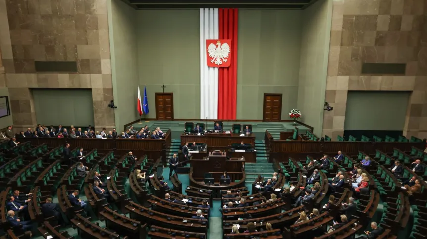 W30.04.2026. Posłowie na sali plenarnej Sejmu. PAP/Albert Zawada