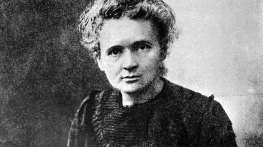 Francja Paryż ok. 1911. Maria Skłodowska-Curie (1867-1934), chemiczka i fizyczka, wybitna uczona, dwukrotnie nagrodzona nagrodą Nobla, odkrywczyni dwóch nowych pierwiastków - radu i polonu. gr PAP/Reprodukcja Jan Morek