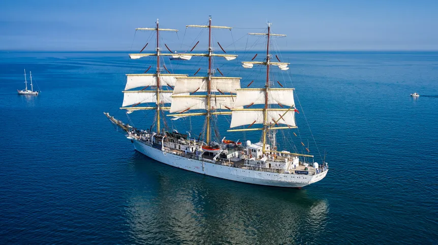 Gdynia, 16.04.2026. „Dar Młodzieży”.  Fot. PAP/Adam Warżawa
