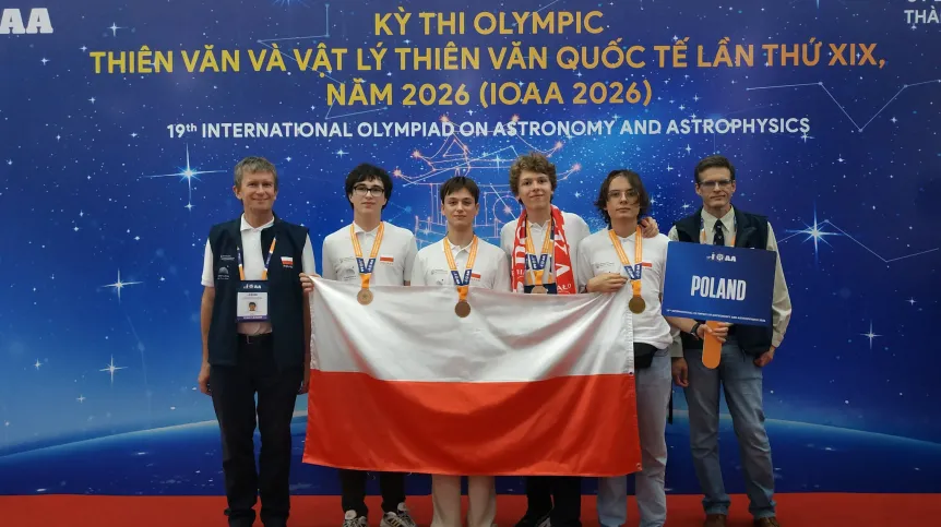 Reprezentacja Polski na 19. Międzynarodowej Olimpiadzie z Astronomii i Astrofizyki w Wietnamie. Źródło: IOAA
