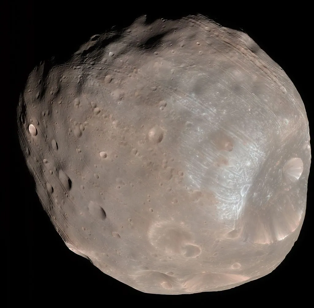 Phobos, zdjęcie przekazane przez sondę Mars Reconnaissance Orbiter w 2008 r.