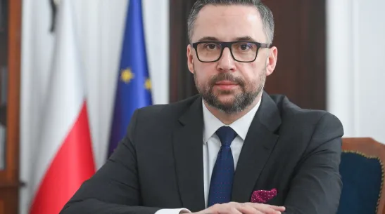 21.03.2025. Minister nauki i szkolnictwa wyższego Marcin Kulasek podczas wywiadu dla Polskiej Agencji Prasowej w siedzibie ministerstwa w Warszawie. PAP/Piotr Nowak