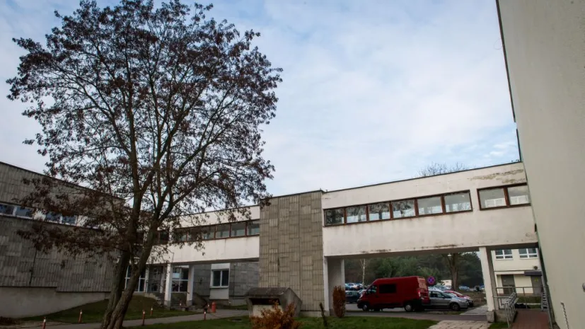 Łącznik między budynkami Uniwersytetu Technologiczno-Przyrodniczego w Bydgoszczy. Fot. PAP/ Tytus Żmijewski 25.11.2015