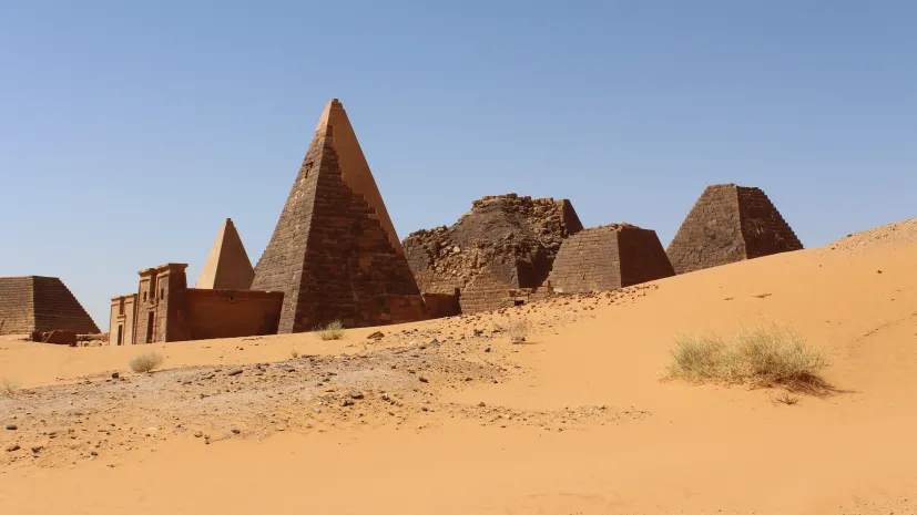 Piramidy królewskie w Meroe, fot. I. Kozieradzka-Ogunmakin