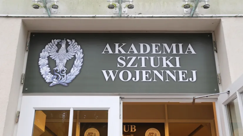 17.09.2021. Siedziba Akademii Sztuki Wojennej w Warszawie. PAP/Albert Zawada