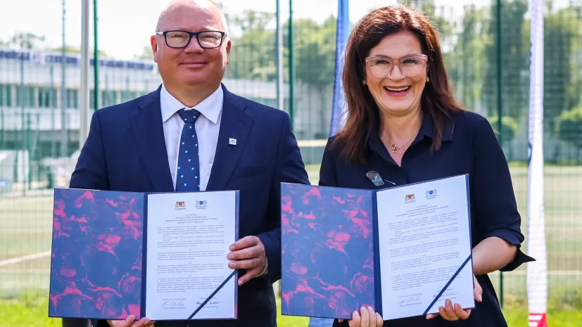 Prof. Krzysztof Wilde, rektor Politechniki Gdańskiej i Aleksandra Dulkiewicz, prezydent Gdańska. Fot. Grzegorz Jędrzejewski / Politechnika Gdańska