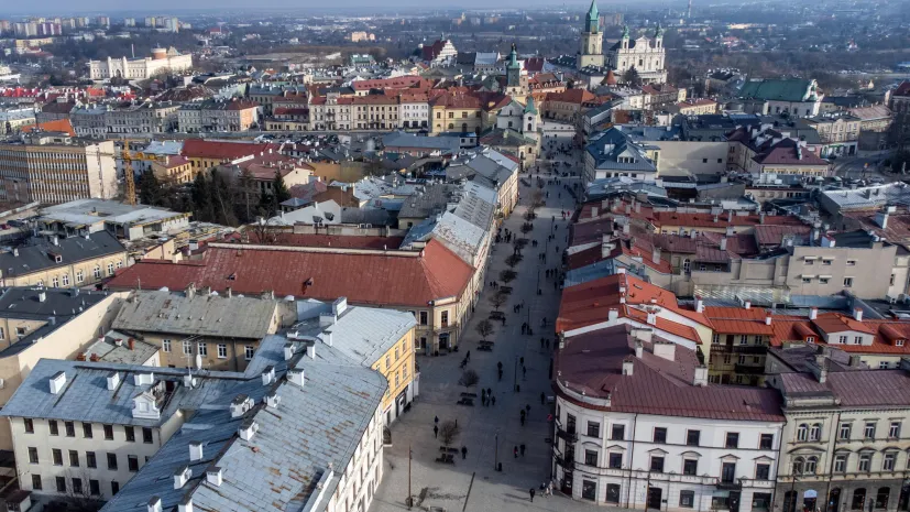 Lublin, 23.02.2025. Stare Miasto ul. Krakowskie Przedmieście. PAP/Wojtek Jargiło