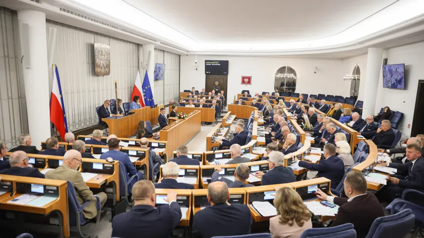 Warszawa, 24.09.2026. Senatorowie na sali obrad. Fot. PAP/Leszek Szymański